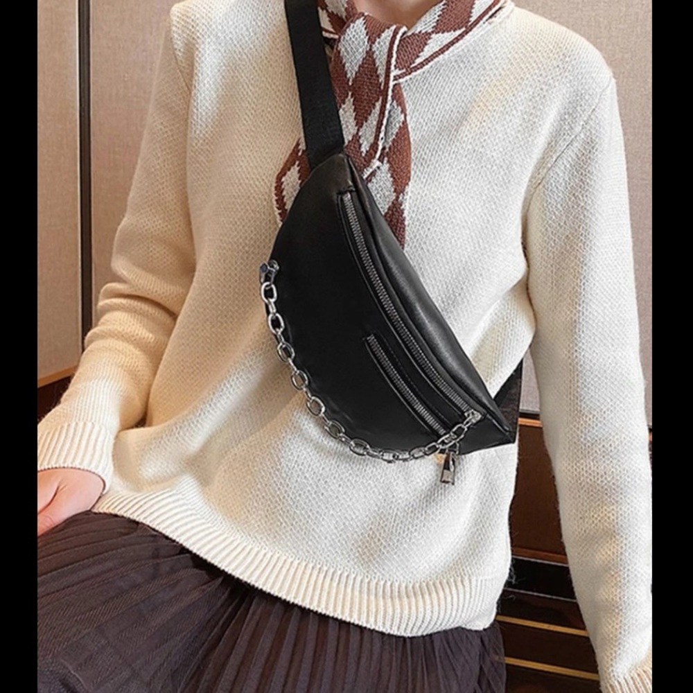 💙 Women’s Leather Chain Decor Release Buckle Adjustable Strap Fanny Pack